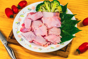 去骨雞腿切塊